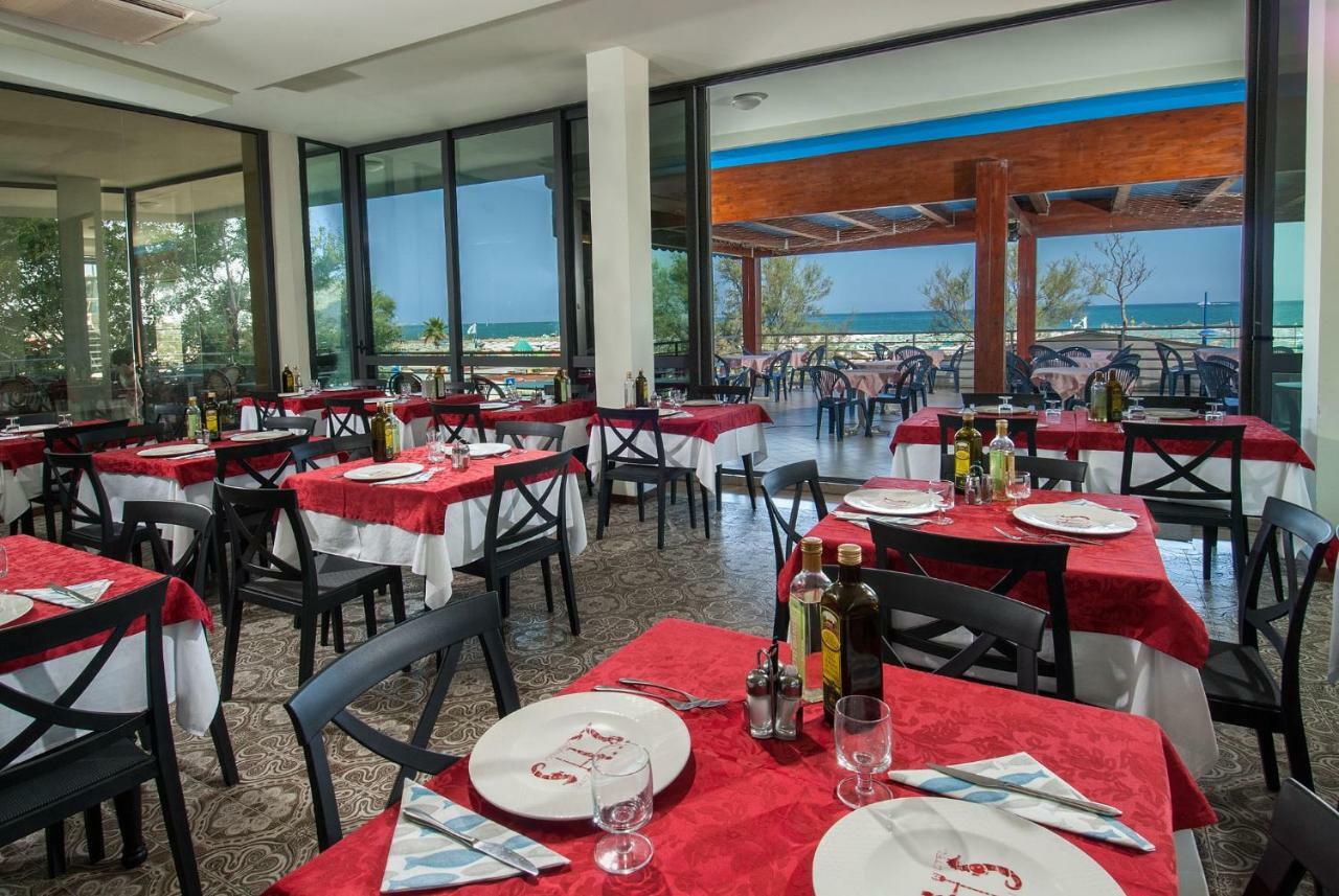 Hotel Nettuno Cattolica Eksteriør bilde