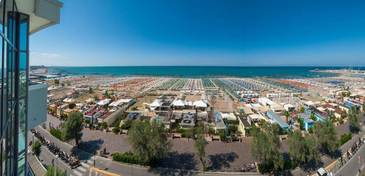 Hotel Nettuno Cattolica Eksteriør bilde