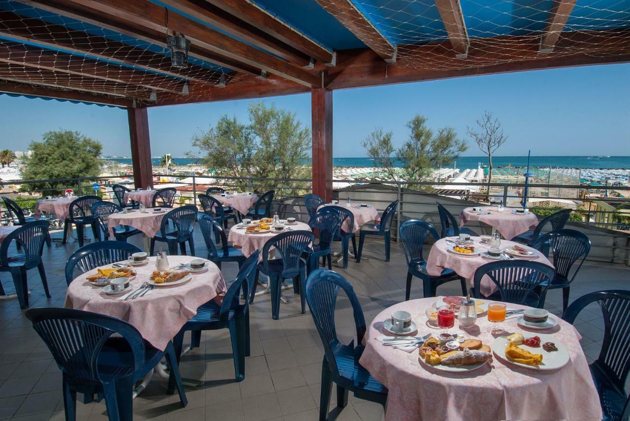Hotel Nettuno Cattolica Eksteriør bilde