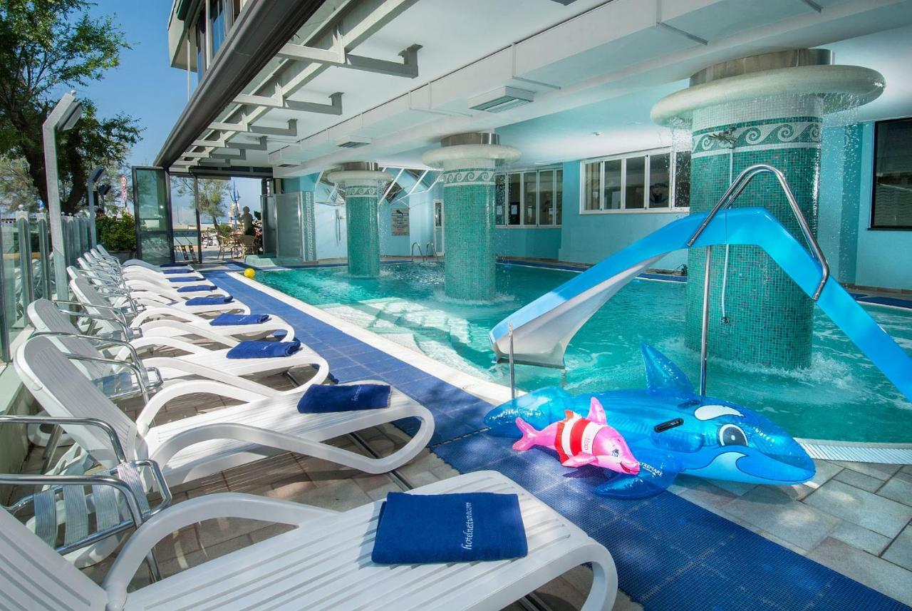 Hotel Nettuno Cattolica Eksteriør bilde