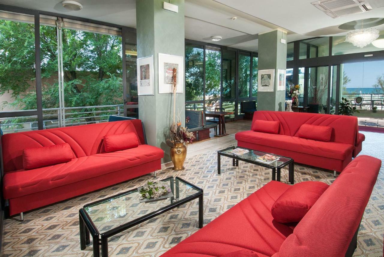 Hotel Nettuno Cattolica Eksteriør bilde