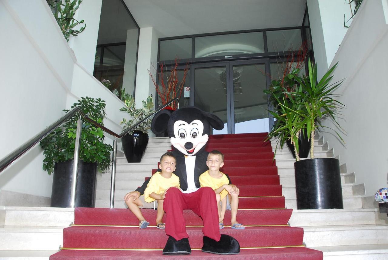 Hotel Nettuno Cattolica Eksteriør bilde