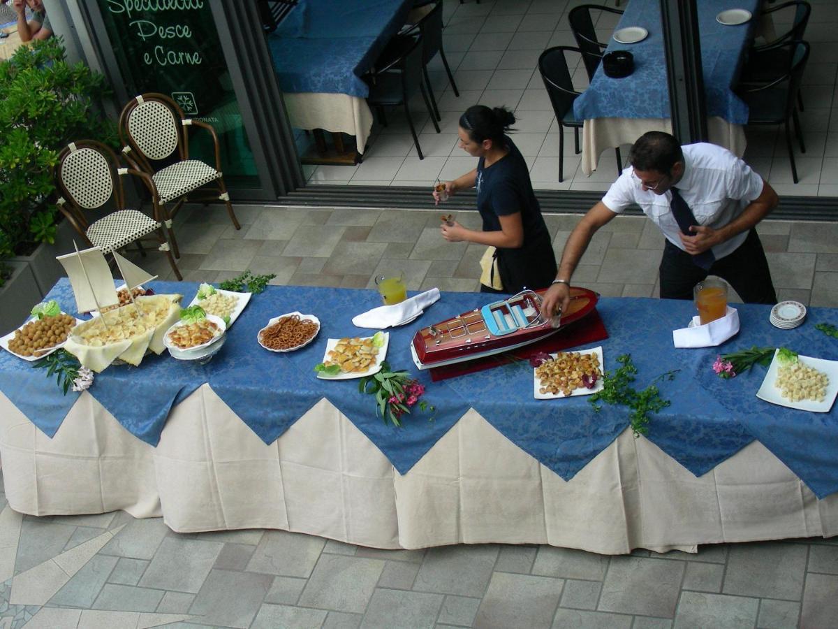 Hotel Nettuno Cattolica Eksteriør bilde